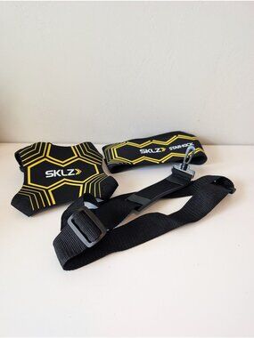 SKLZ Star-Kick Solo Soccer Training Aid With Adjustable Belt And Tether For Ball